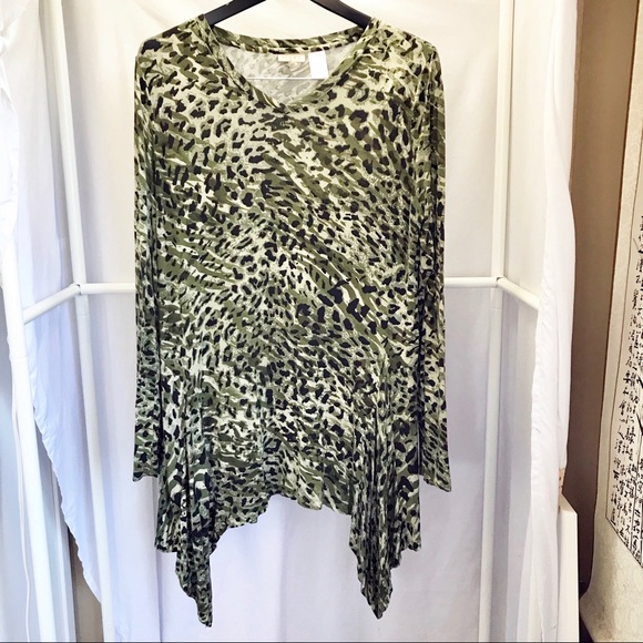 LOGO Green Animal Print Asymmetrical Tunic Sz L